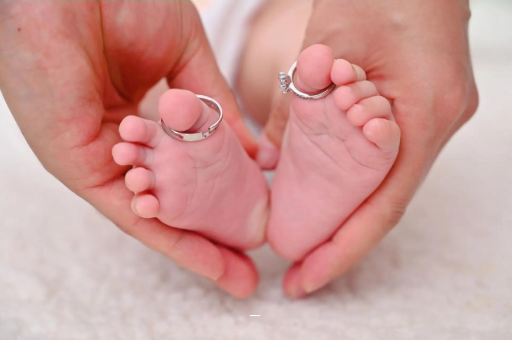 晋中几个月宝宝可以枕枕头